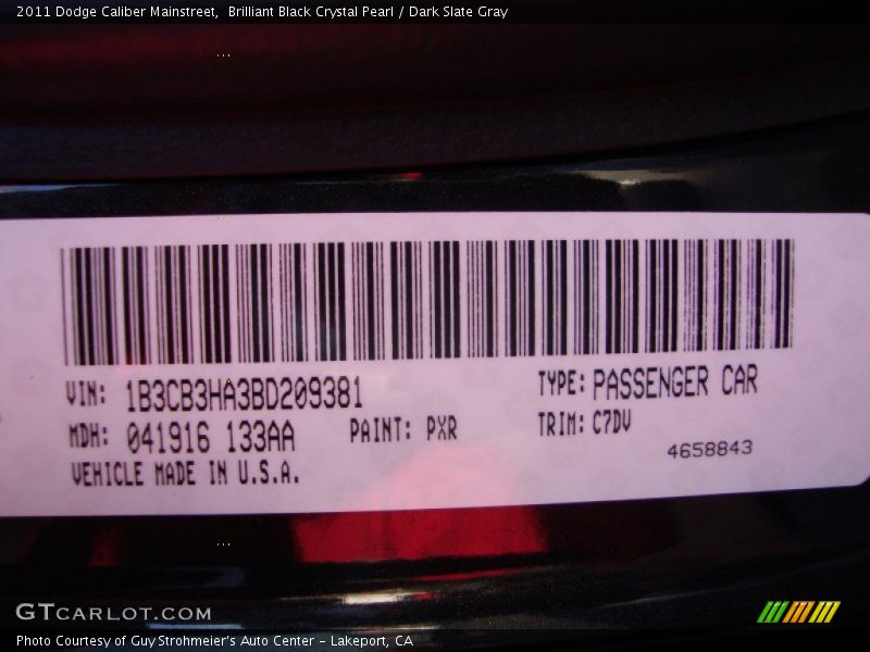 Brilliant Black Crystal Pearl / Dark Slate Gray 2011 Dodge Caliber Mainstreet