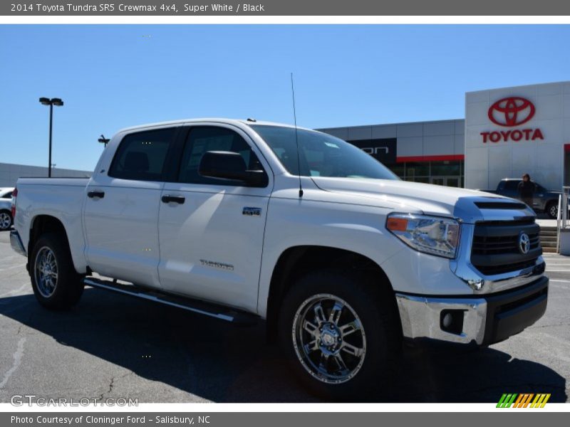 Super White / Black 2014 Toyota Tundra SR5 Crewmax 4x4