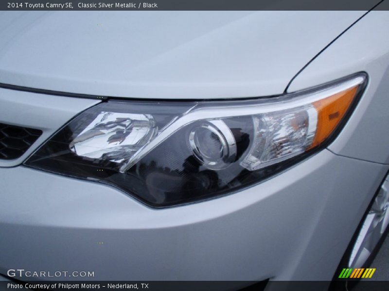 Classic Silver Metallic / Black 2014 Toyota Camry SE