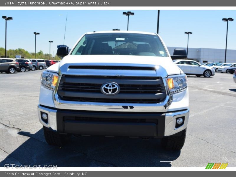 Super White / Black 2014 Toyota Tundra SR5 Crewmax 4x4