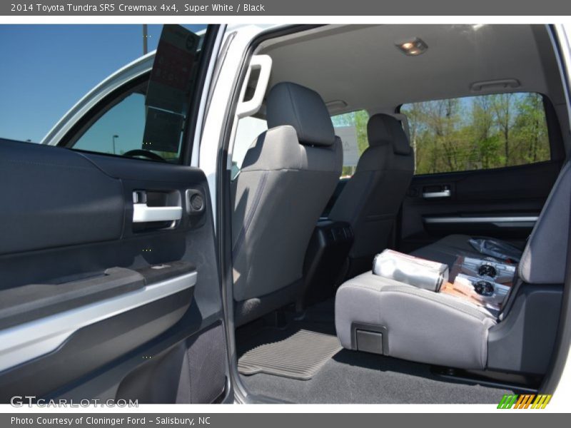 Super White / Black 2014 Toyota Tundra SR5 Crewmax 4x4