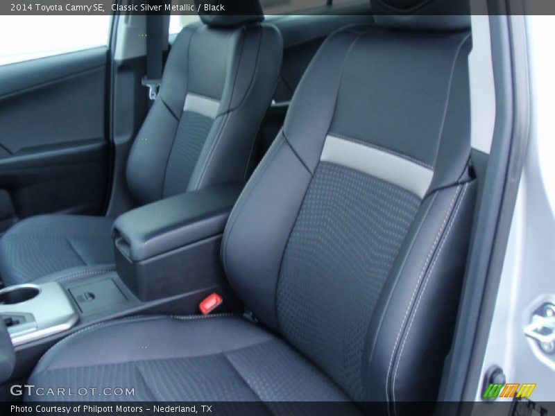 Classic Silver Metallic / Black 2014 Toyota Camry SE