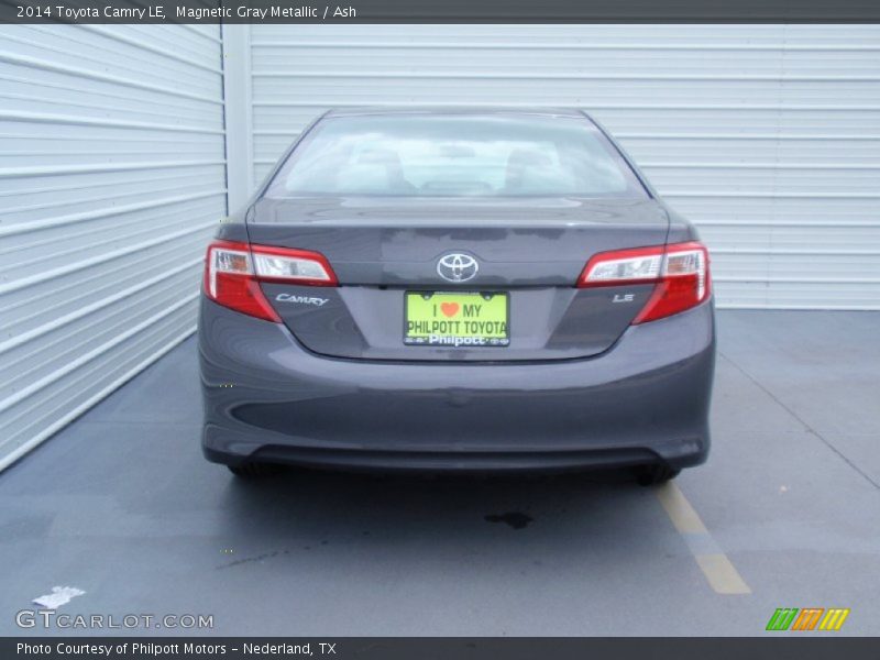 Magnetic Gray Metallic / Ash 2014 Toyota Camry LE
