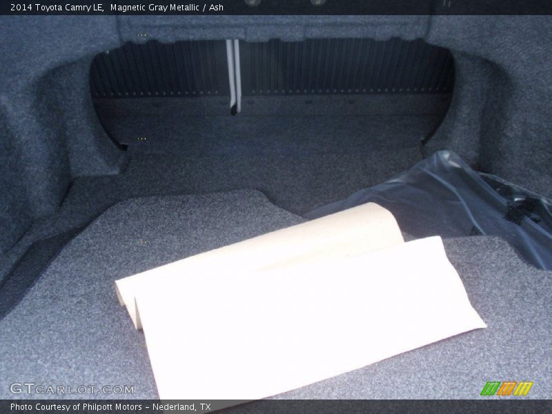 Magnetic Gray Metallic / Ash 2014 Toyota Camry LE
