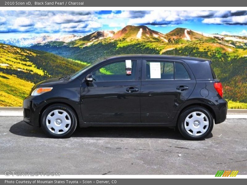 Black Sand Pearl / Charcoal 2010 Scion xD