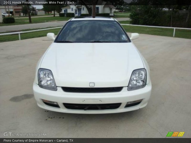 Premium White Pearl / Black 2001 Honda Prelude