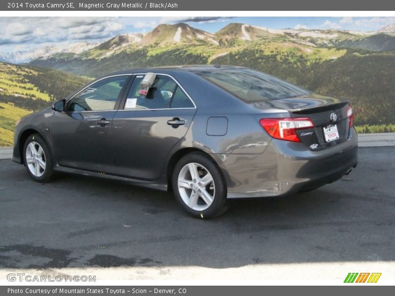 Magnetic Gray Metallic / Black/Ash 2014 Toyota Camry SE