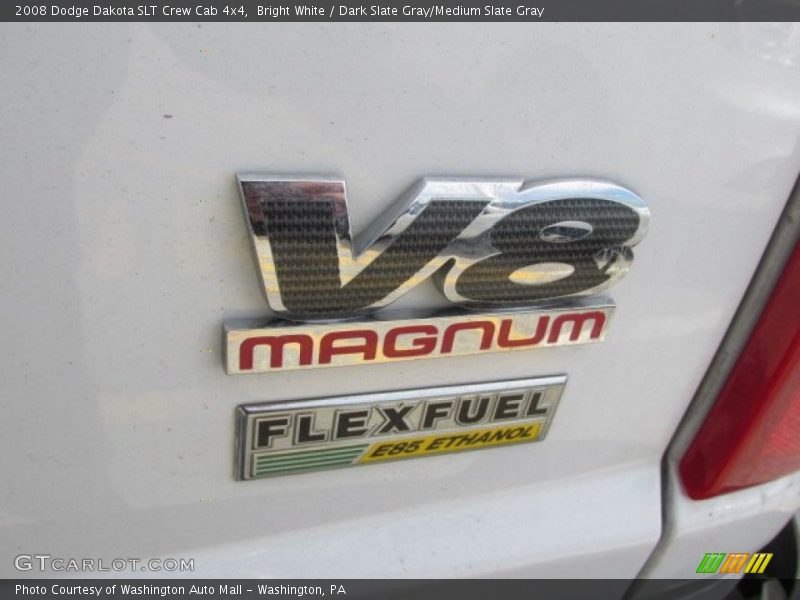 Bright White / Dark Slate Gray/Medium Slate Gray 2008 Dodge Dakota SLT Crew Cab 4x4