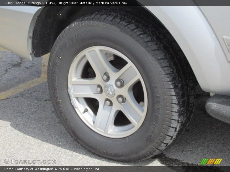 Bright Silver Metallic / Medium Slate Gray 2005 Dodge Durango SLT 4x4