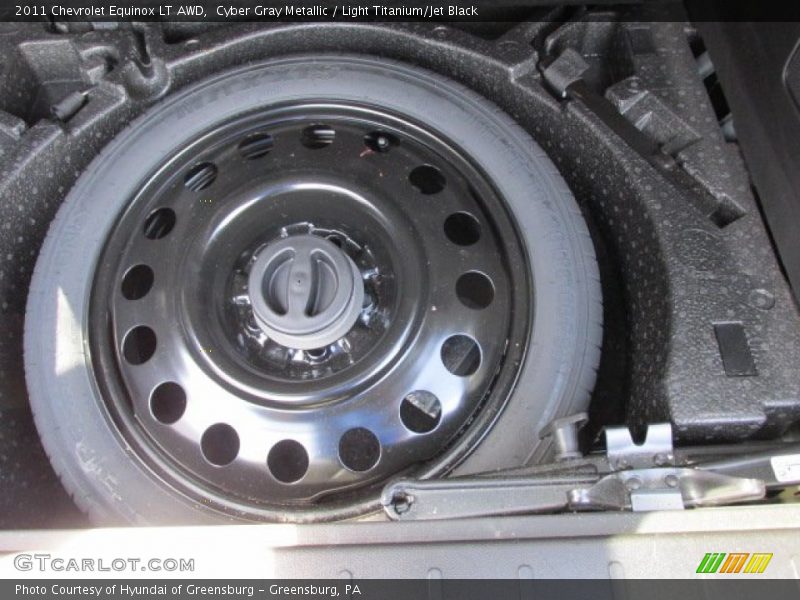 Cyber Gray Metallic / Light Titanium/Jet Black 2011 Chevrolet Equinox LT AWD