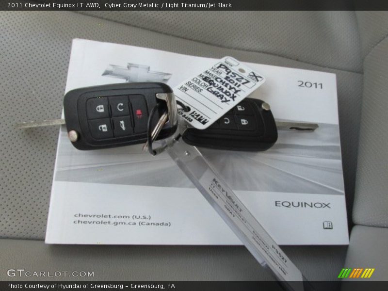 Cyber Gray Metallic / Light Titanium/Jet Black 2011 Chevrolet Equinox LT AWD