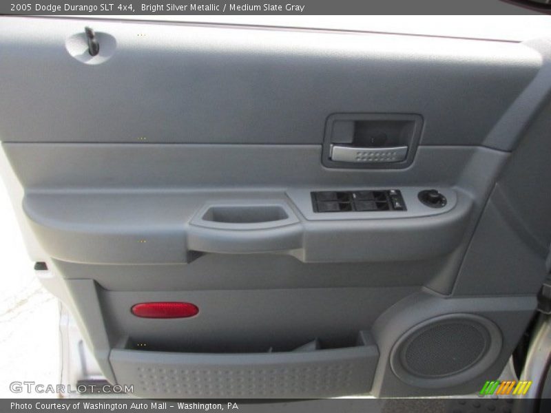 Bright Silver Metallic / Medium Slate Gray 2005 Dodge Durango SLT 4x4