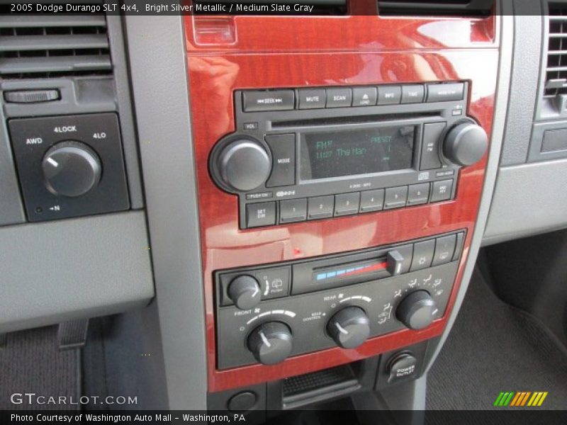 Bright Silver Metallic / Medium Slate Gray 2005 Dodge Durango SLT 4x4