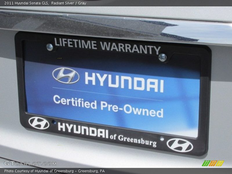 Radiant Silver / Gray 2011 Hyundai Sonata GLS
