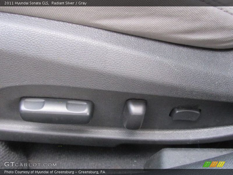 Radiant Silver / Gray 2011 Hyundai Sonata GLS