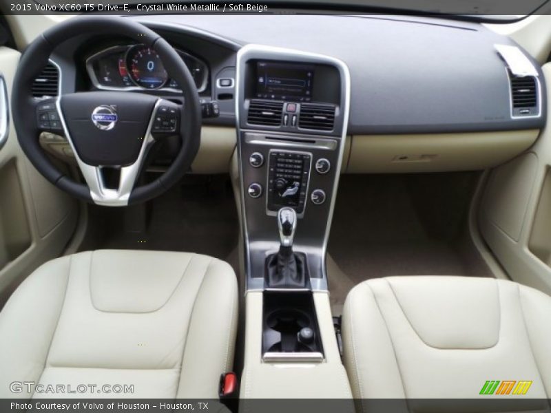 Crystal White Metallic / Soft Beige 2015 Volvo XC60 T5 Drive-E