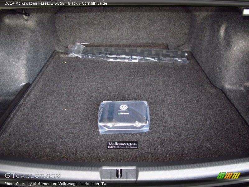 Black / Cornsilk Beige 2014 Volkswagen Passat 2.5L SE