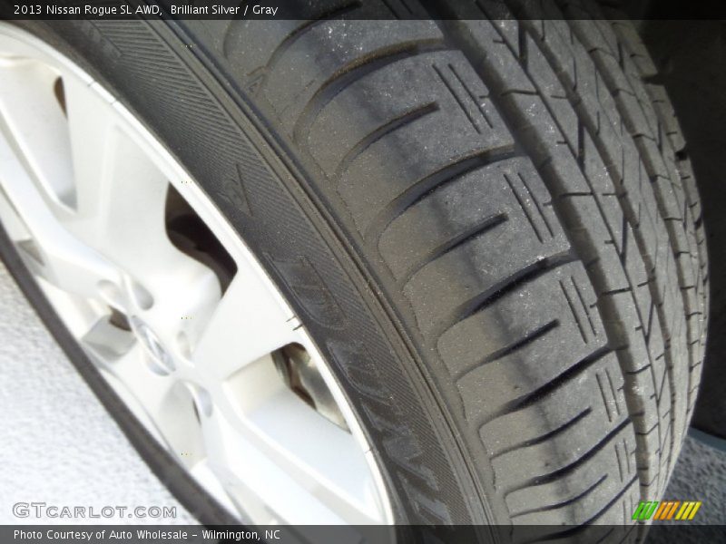 Brilliant Silver / Gray 2013 Nissan Rogue SL AWD