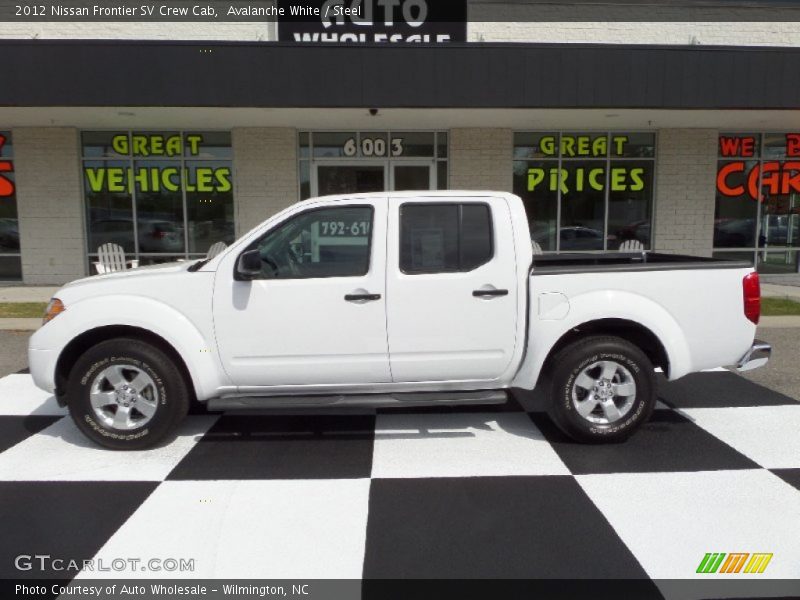 Avalanche White / Steel 2012 Nissan Frontier SV Crew Cab