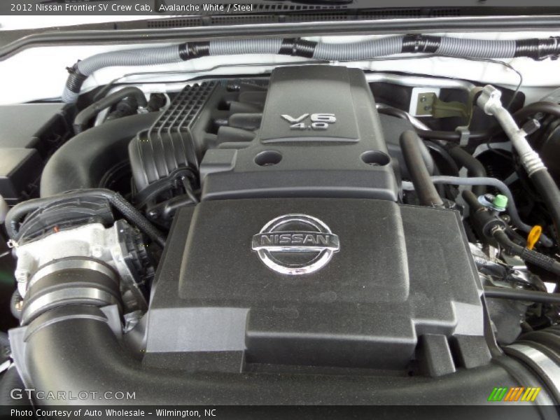 Avalanche White / Steel 2012 Nissan Frontier SV Crew Cab