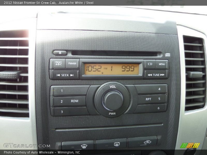 Avalanche White / Steel 2012 Nissan Frontier SV Crew Cab