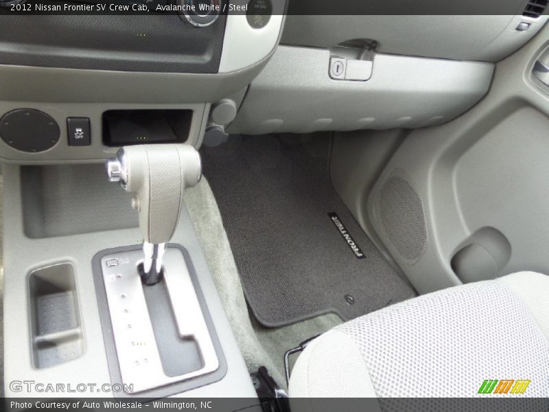 Avalanche White / Steel 2012 Nissan Frontier SV Crew Cab