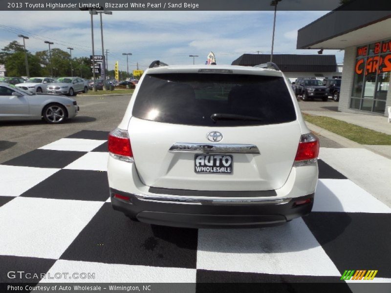 Blizzard White Pearl / Sand Beige 2013 Toyota Highlander Limited