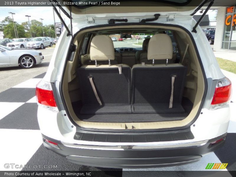 Blizzard White Pearl / Sand Beige 2013 Toyota Highlander Limited