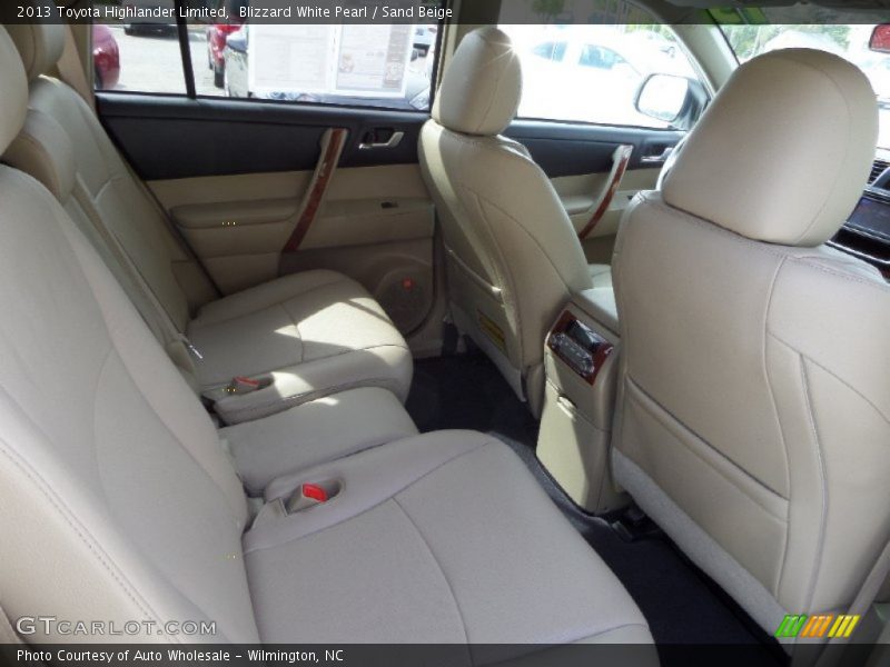 Blizzard White Pearl / Sand Beige 2013 Toyota Highlander Limited