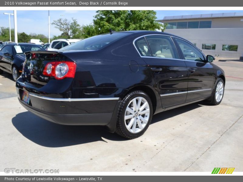 Deep Black / Cornsilk Beige 2010 Volkswagen Passat Komfort Sedan