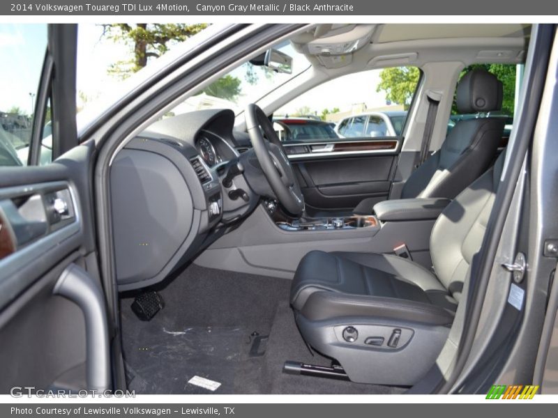 Canyon Gray Metallic / Black Anthracite 2014 Volkswagen Touareg TDI Lux 4Motion