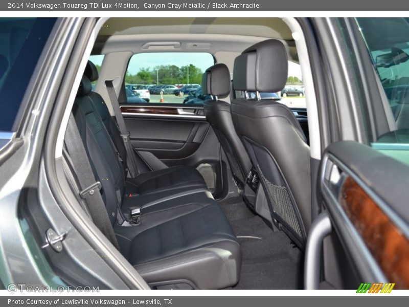 Canyon Gray Metallic / Black Anthracite 2014 Volkswagen Touareg TDI Lux 4Motion