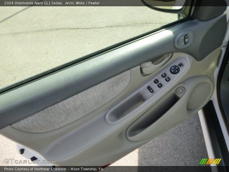 Arctic White / Pewter 2004 Oldsmobile Alero GL1 Sedan
