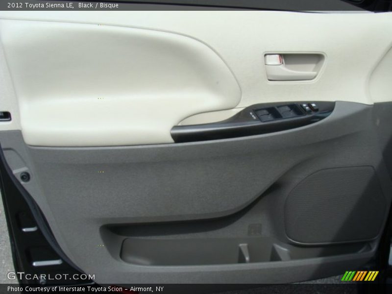 Black / Bisque 2012 Toyota Sienna LE