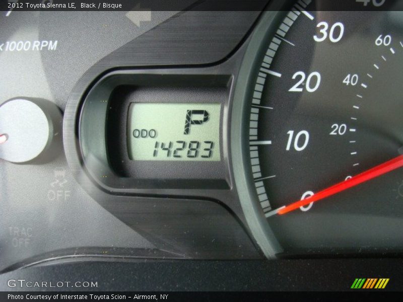 Black / Bisque 2012 Toyota Sienna LE