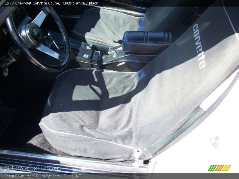 Classic White / Black 1977 Chevrolet Corvette Coupe