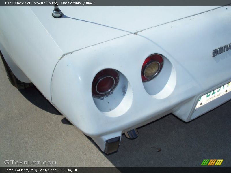 Classic White / Black 1977 Chevrolet Corvette Coupe