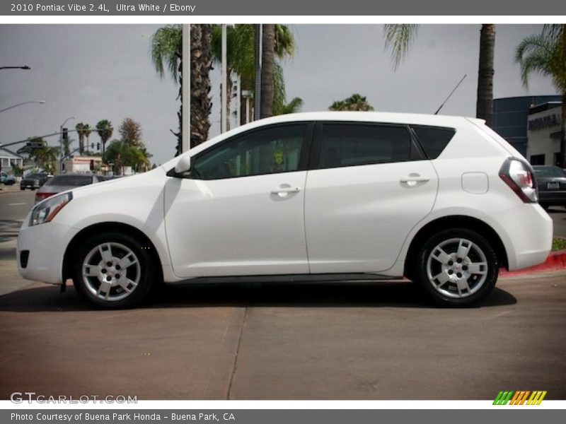  2010 Vibe 2.4L Ultra White