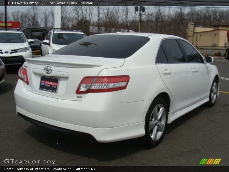 Super White / Dark Charcoal 2011 Toyota Camry SE