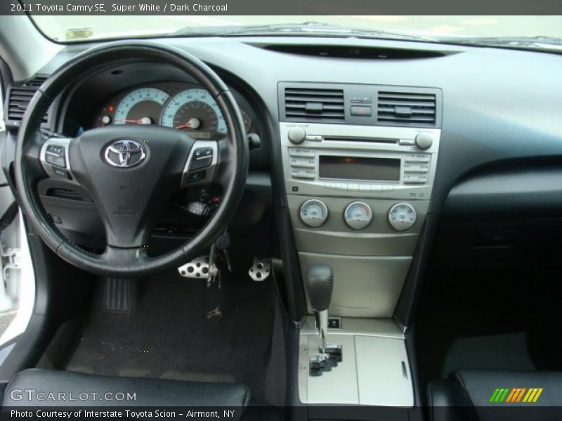 Super White / Dark Charcoal 2011 Toyota Camry SE