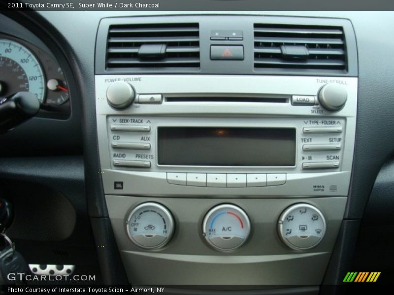 Super White / Dark Charcoal 2011 Toyota Camry SE