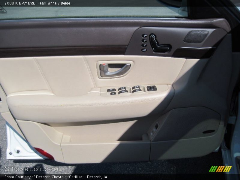 Pearl White / Beige 2008 Kia Amanti