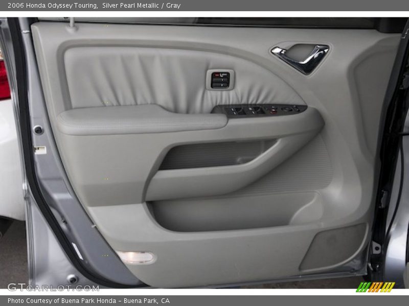 Silver Pearl Metallic / Gray 2006 Honda Odyssey Touring