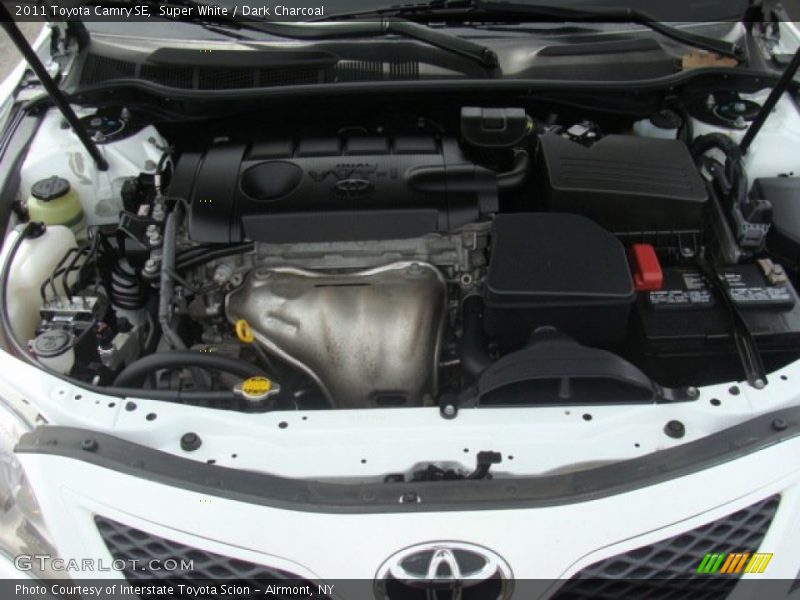 Super White / Dark Charcoal 2011 Toyota Camry SE