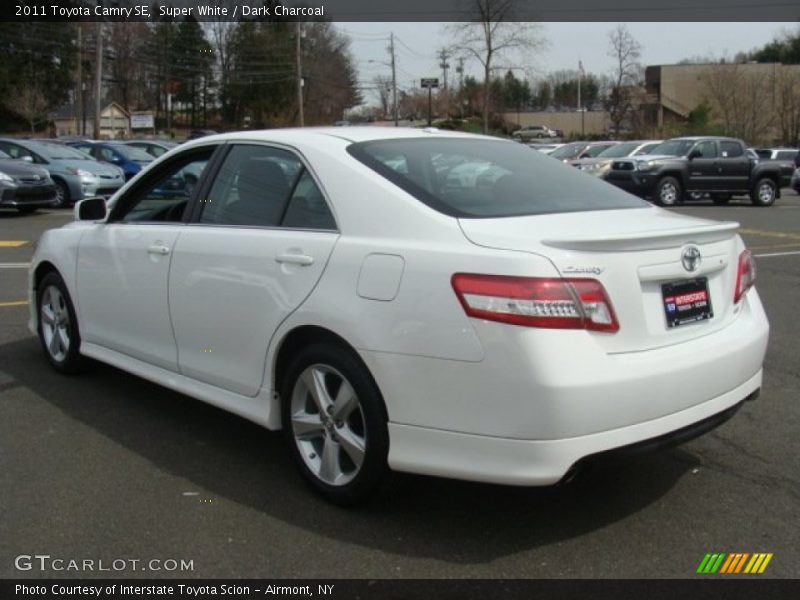 Super White / Dark Charcoal 2011 Toyota Camry SE