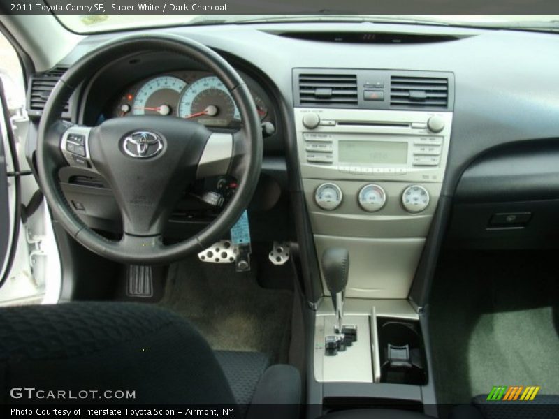 Super White / Dark Charcoal 2011 Toyota Camry SE