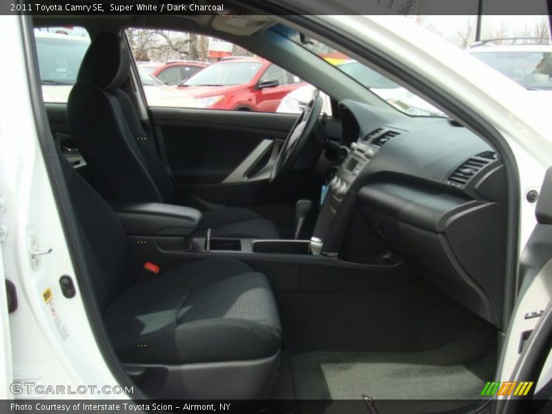 Super White / Dark Charcoal 2011 Toyota Camry SE