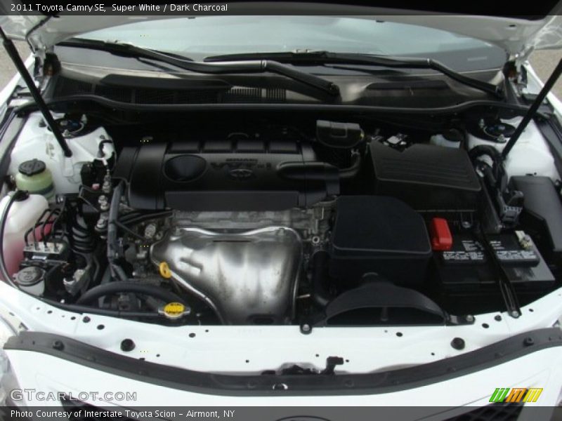 Super White / Dark Charcoal 2011 Toyota Camry SE