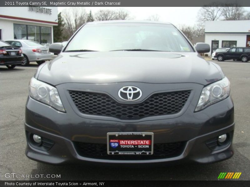 Magnetic Gray Metallic / Dark Charcoal 2011 Toyota Camry SE