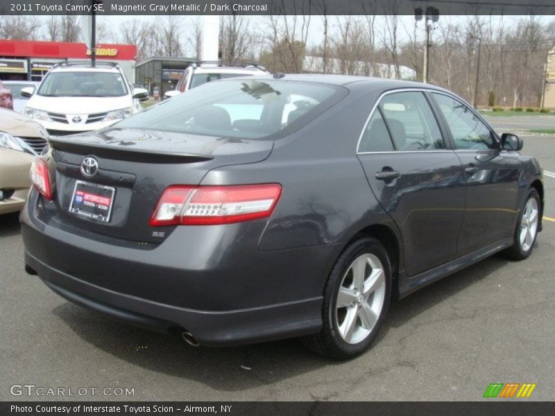 Magnetic Gray Metallic / Dark Charcoal 2011 Toyota Camry SE